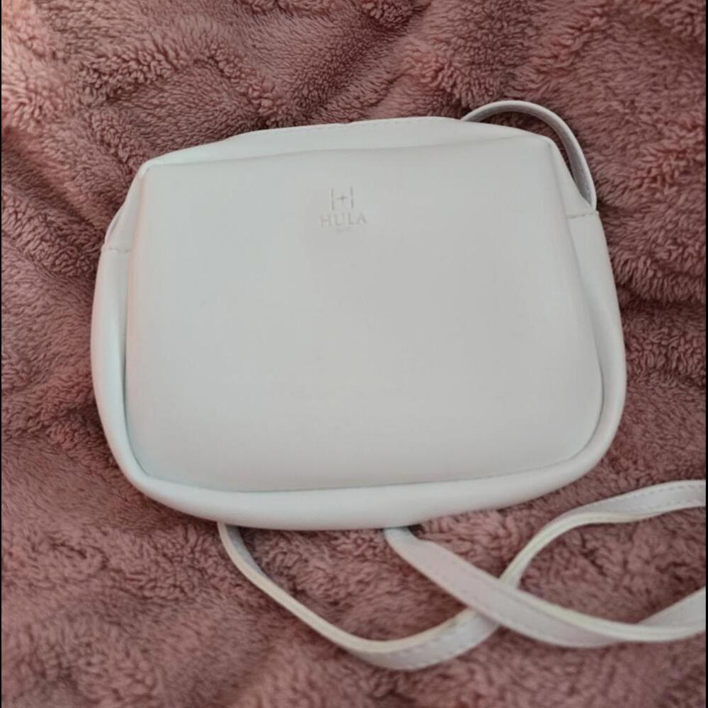 Hula White Crossbody Bag